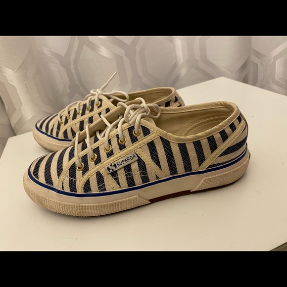 Superga (Scotch and Soda)- kids shoes size 2.5 - Picture 4 of 7
